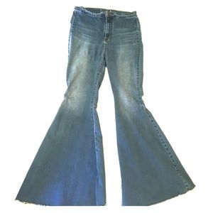 Free People “Just Float On Flare” jeans size 31